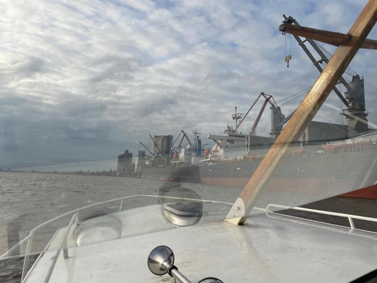 Suesses Motorboot - Bremen Ueberseestadt المظهر الخارجي الصورة