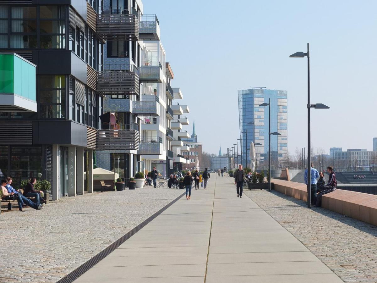 Suesses Motorboot - Bremen Ueberseestadt المظهر الخارجي الصورة