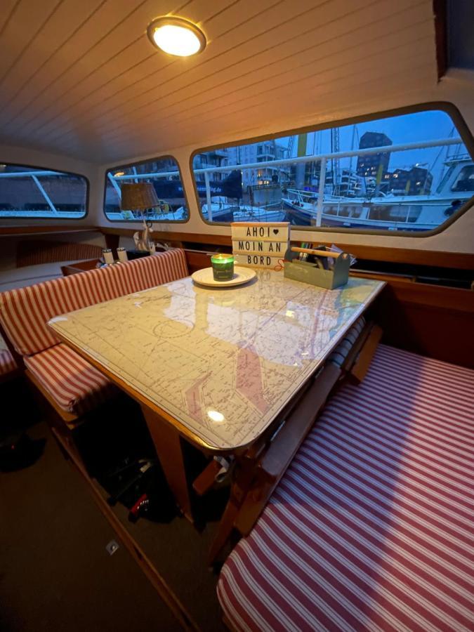 Suesses Motorboot - Bremen Ueberseestadt المظهر الخارجي الصورة