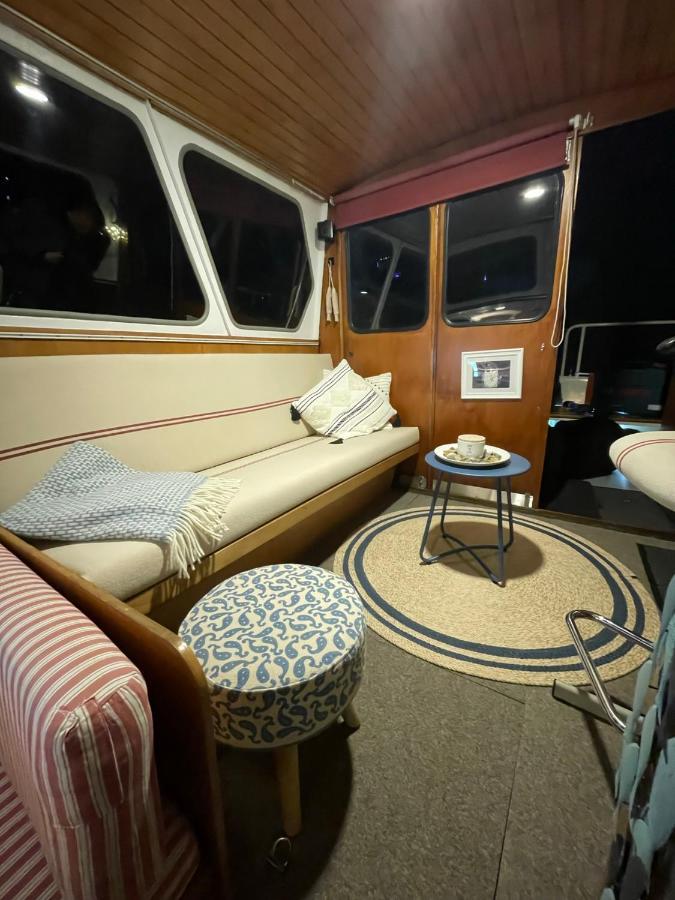 Suesses Motorboot - Bremen Ueberseestadt المظهر الخارجي الصورة